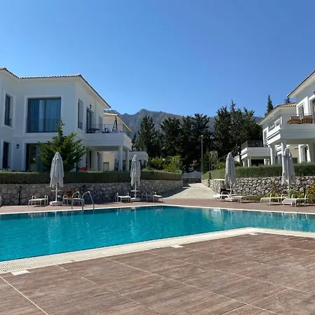 Cyprus Town Houses 公寓